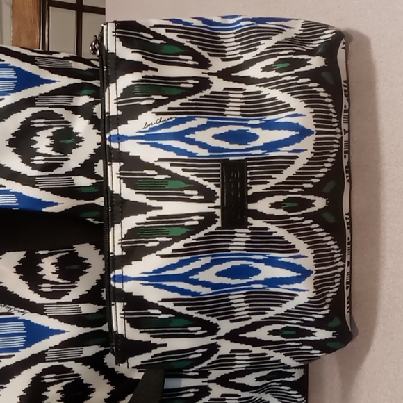 Chico's 40th Anniversary 2 piece Travel Tote & Pouch set in chic bold colors NWT - Picture 7 of 7